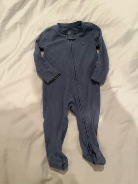 Baby Gap one piece size 0-3 months